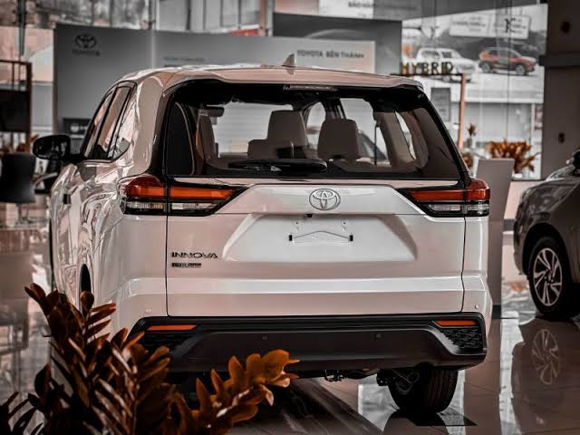 Toyota Innova Cross Ngoại Thất